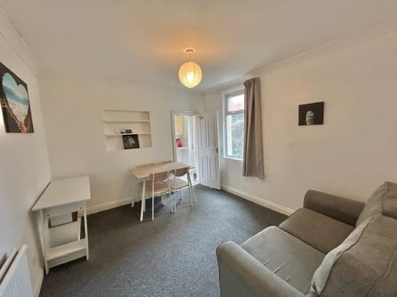 1 bedroom student apartment in Cathays, Cardiff