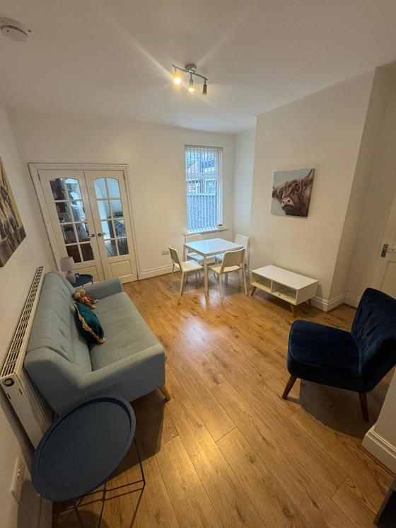 4 bedroom student house in Newcastle-under-Lyme, Keele