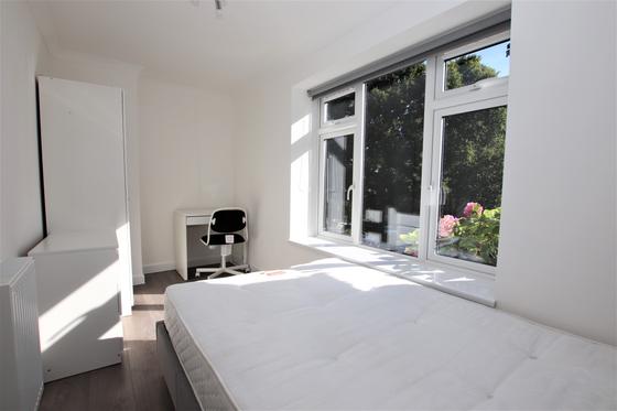5 bedroom student house in Twerton, Bath