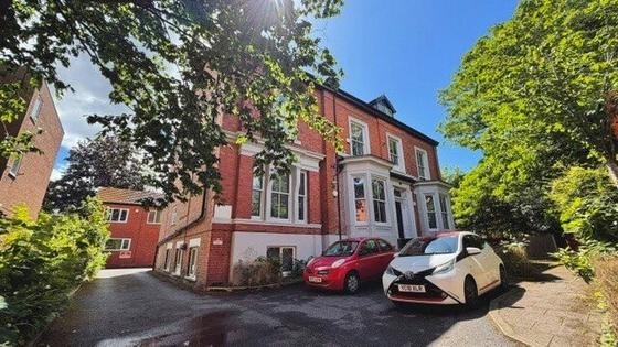 2 bedroom student apartment in Fallowfield, Manchester