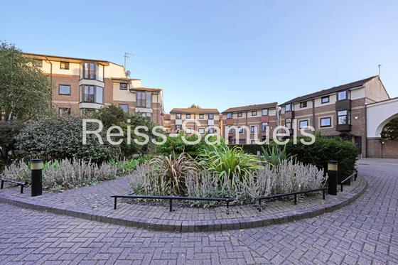 5 bedroom student house in Canary Wharf, London