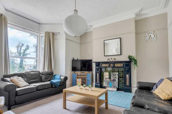 3 bedroom student house in Brynmill, Swansea