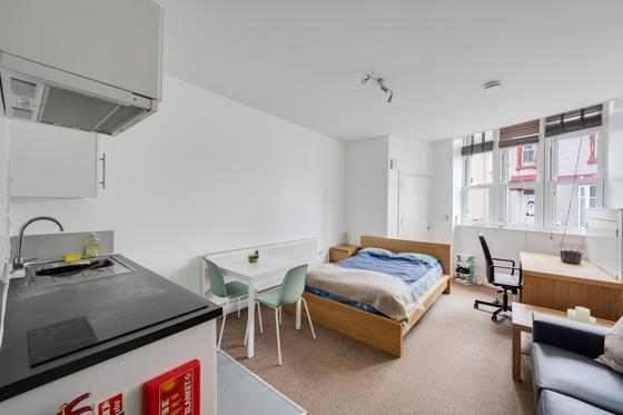1 bedroom student apartment in Mutley Plain, Plymouth