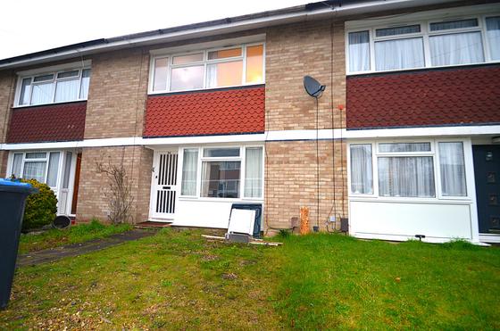 4 bedroom student house in Egham, Surrey
