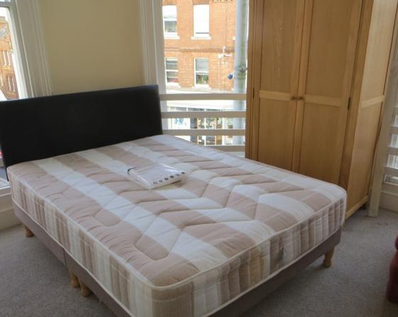 3 bedroom student apartment in City Centre, Exeter