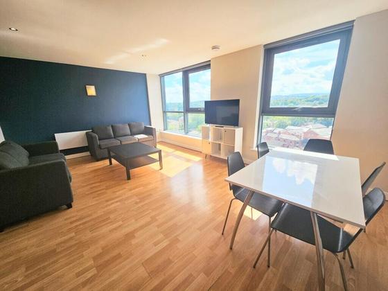 2 bedroom student apartment in City Centre, Sheffield