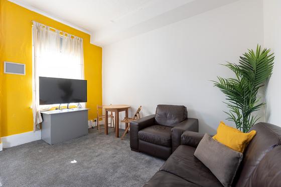 3 bedroom student house in Woodhouse, Leeds