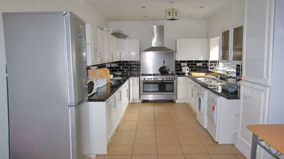 5 bedroom student house in Victoria Park, Manchester
