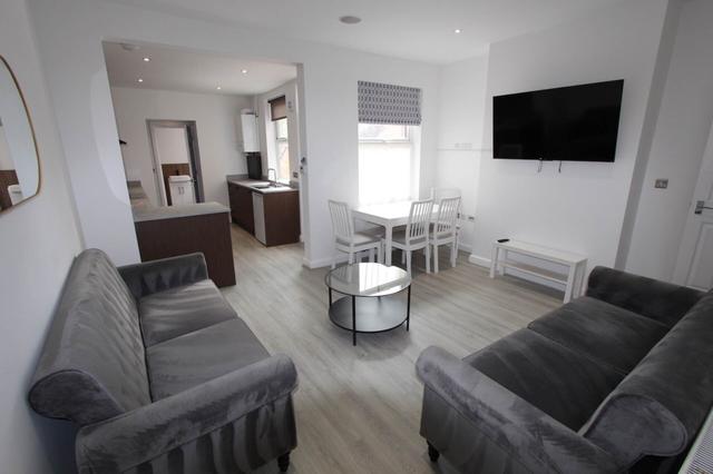 6 bed house — Royland Road, City Centre