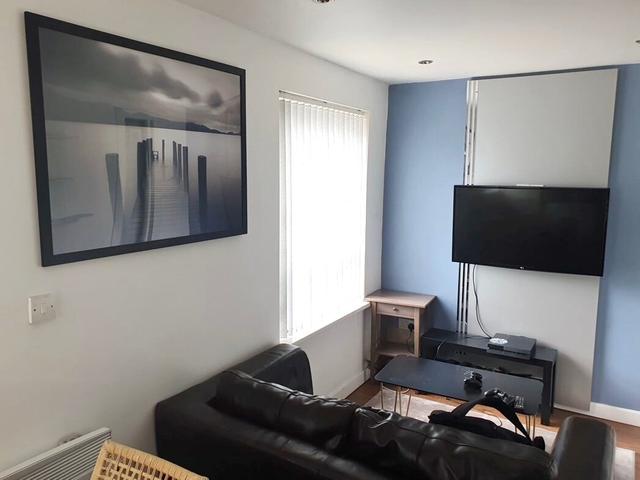 2 bed apartment — Woodsley Road, Woodhouse