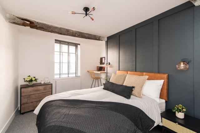 6 bed house — Sadler Gate, City Centre