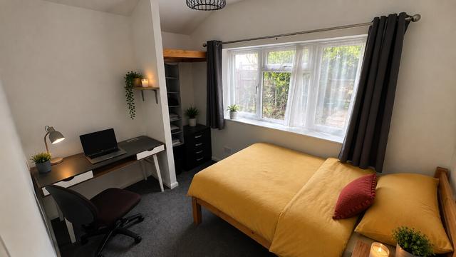 1 bed house — Downs Road, Hales Place