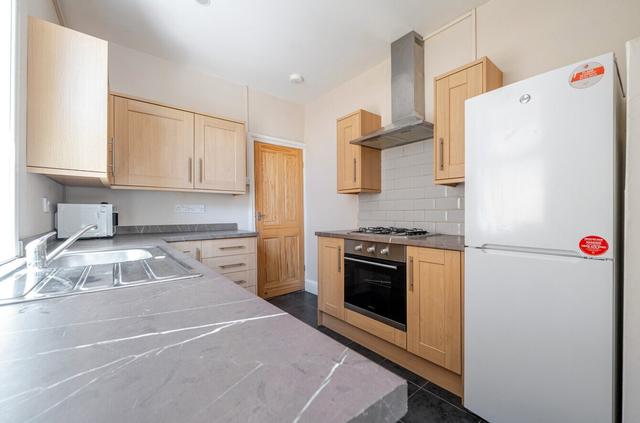 3 bed house — Wisborough Road, Southsea