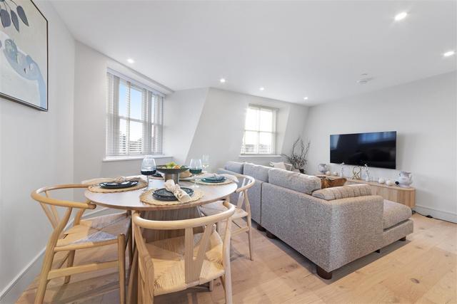 2 bed apartment — Camden High Street, Camden