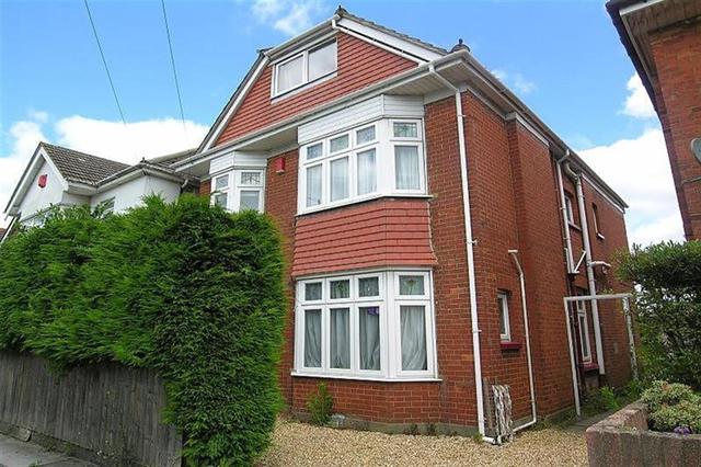 7 bed house — Ensbury Park Road, Ensbury Park