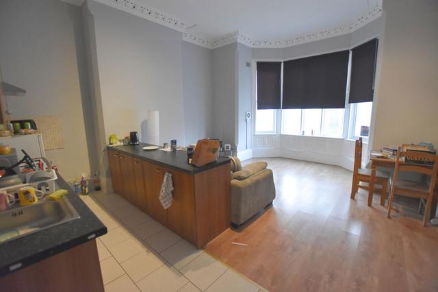 2 bed apartment — Forest Road West, Arboretum