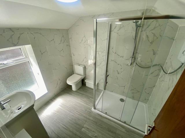 3 bed house — Vincent Street, Sandfields
