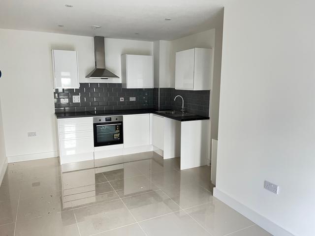 2 bed apartment — The Balbirs,, Portswood Road, The Polygon