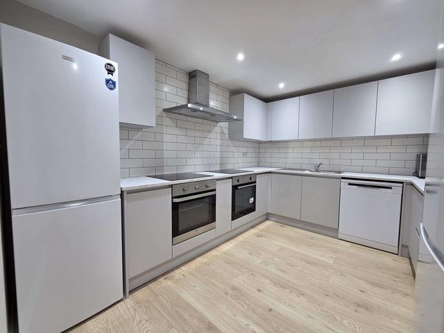 9 bed house — Bower Road, Crookesmoor