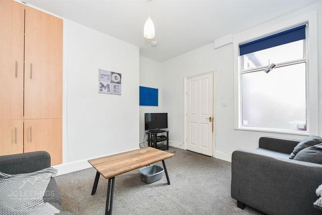 3 bed house — Stalker Lees Road, Ecclesall