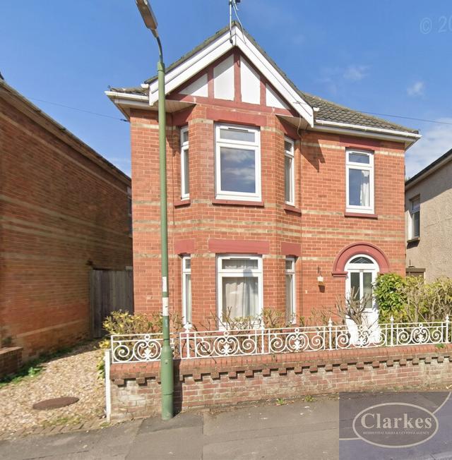 5 bed house — Evelyn Road, Winton