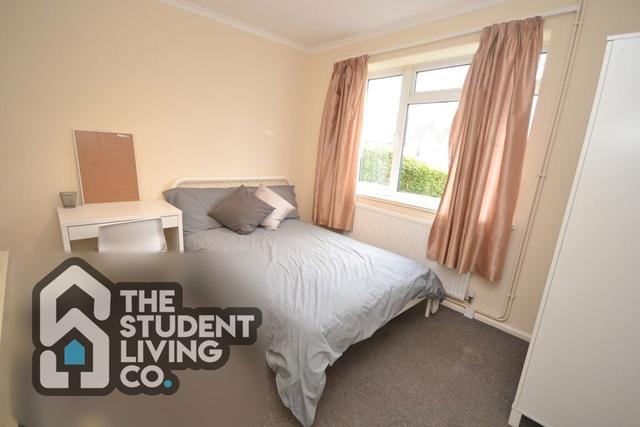 3 bed house — Shelley Avenue, Clifton