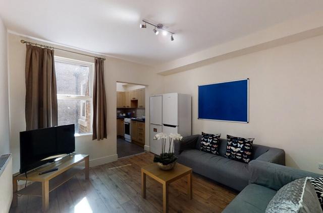 4 bed house — Rosedale Road, Ecclesall