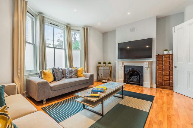 6 bed house — Loftus Road Shepherds Bush, Hammersmith & Shepherd's Bush