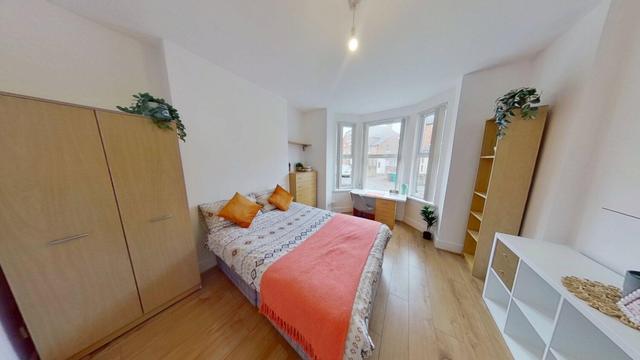 6 bed house — Lenton, Lenton
