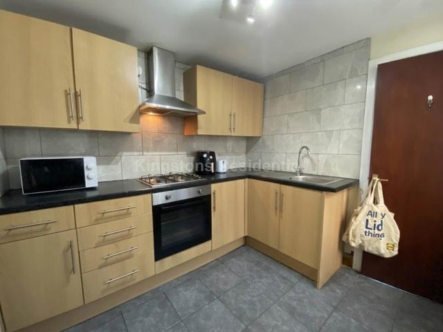 4 bed house — Rhymney Street Cathays, Cathays