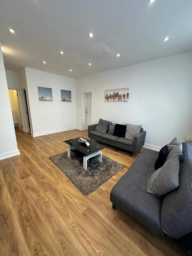 2 bed apartment — Sandy Hill Road, Woolwich