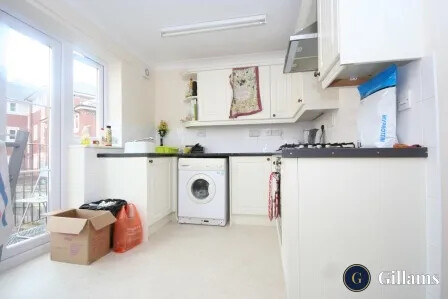 4 bed house — King William Street, City Centre