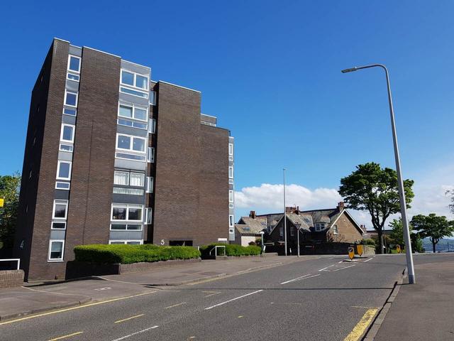2 bed apartment — Balgay Road, West End