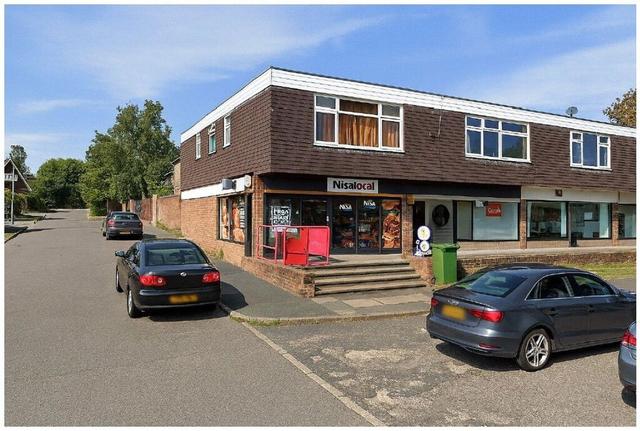 2 bed apartment — Willow Way, Farnham