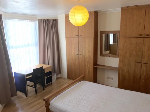 5 bed house — Arabella Street, Roath