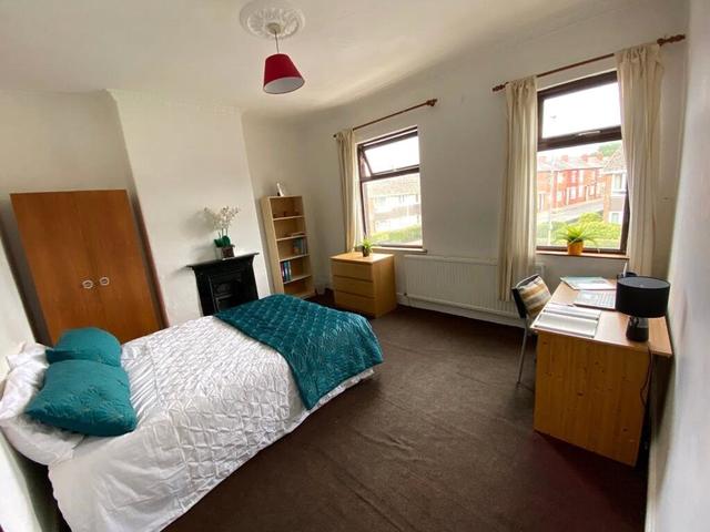 1 bed house — Ladybarn Lane, Fallowfield