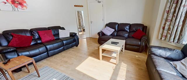 5 bed house — Ferndale Road, Wavertree