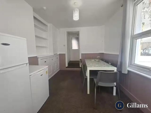 7 bed house — Hillsborough Avenue, Pennsylvania