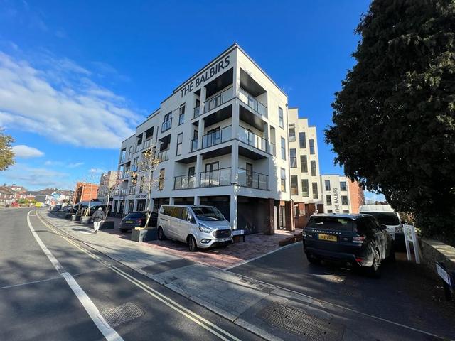 2 bed apartment — The Balbirs, Portswood Road, Portswood, The Polygon