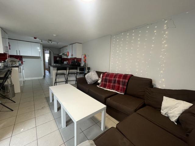 7 bed house — Merthyr Street, Cathays