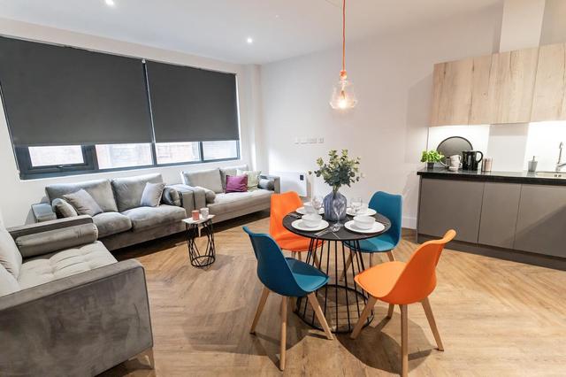 4 bed house — G04 One Cross Street, Salford