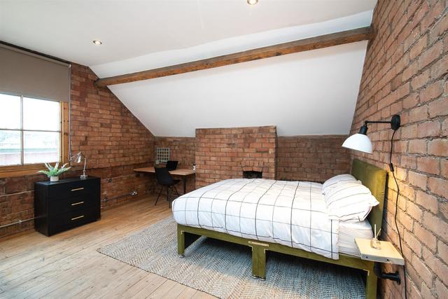 8 bed house — Curzon Street, City Centre