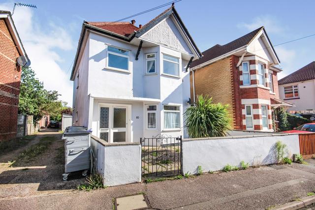 5 bed house — Cardigan Road, Winton