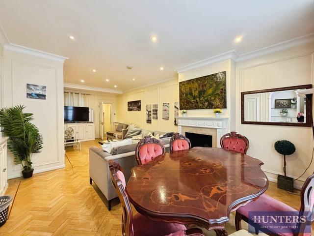 5 bed house — Montagu Mews West, Paddington
