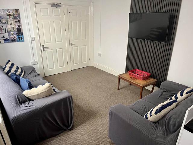 6 bed house — Rhyddings Terrace, Brynmill, Brynmill