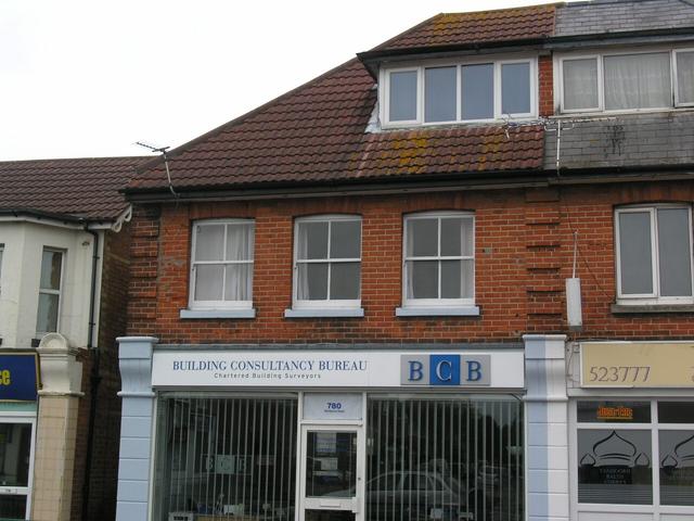3 bed apartment — Wimborne Road, Moordown