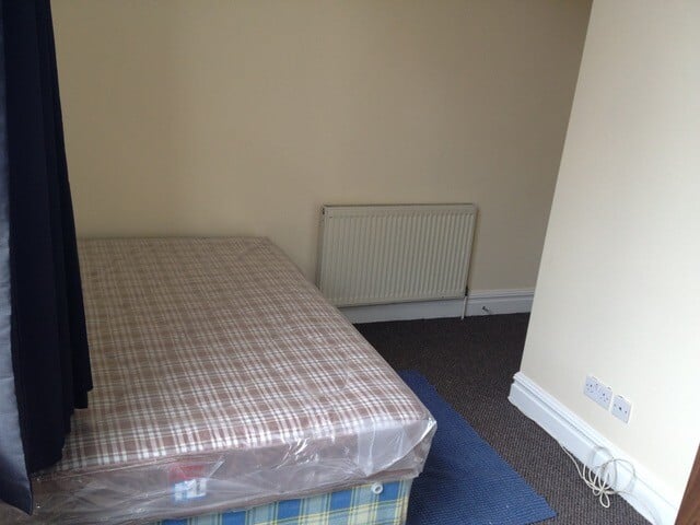 7 bed apartment — Wilmslow Road, Withington