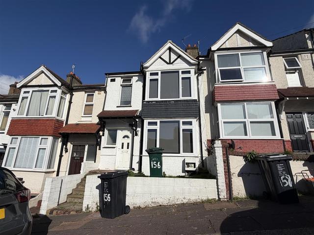 4 bed house — Milner Road, Moulsecoomb