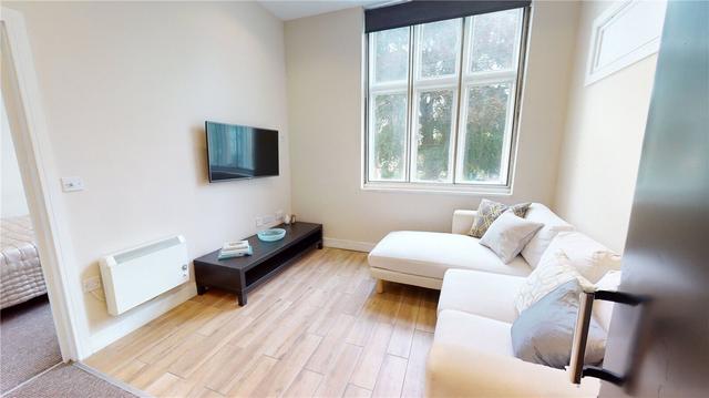 3 bed apartment — Whiteladies Road, Clifton