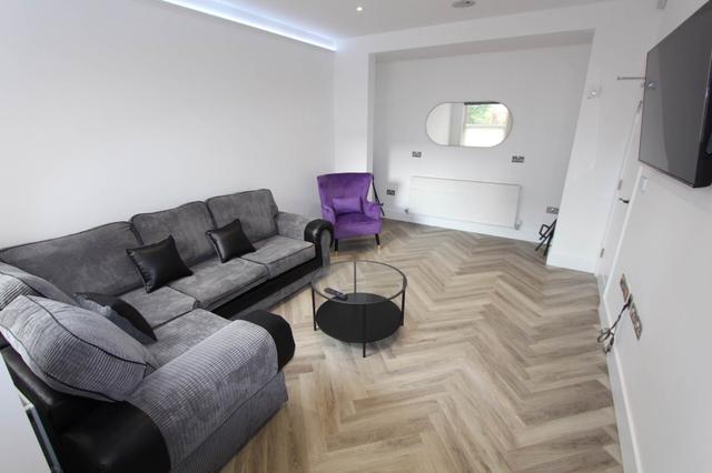 6 bed house — Royland Road, City Centre